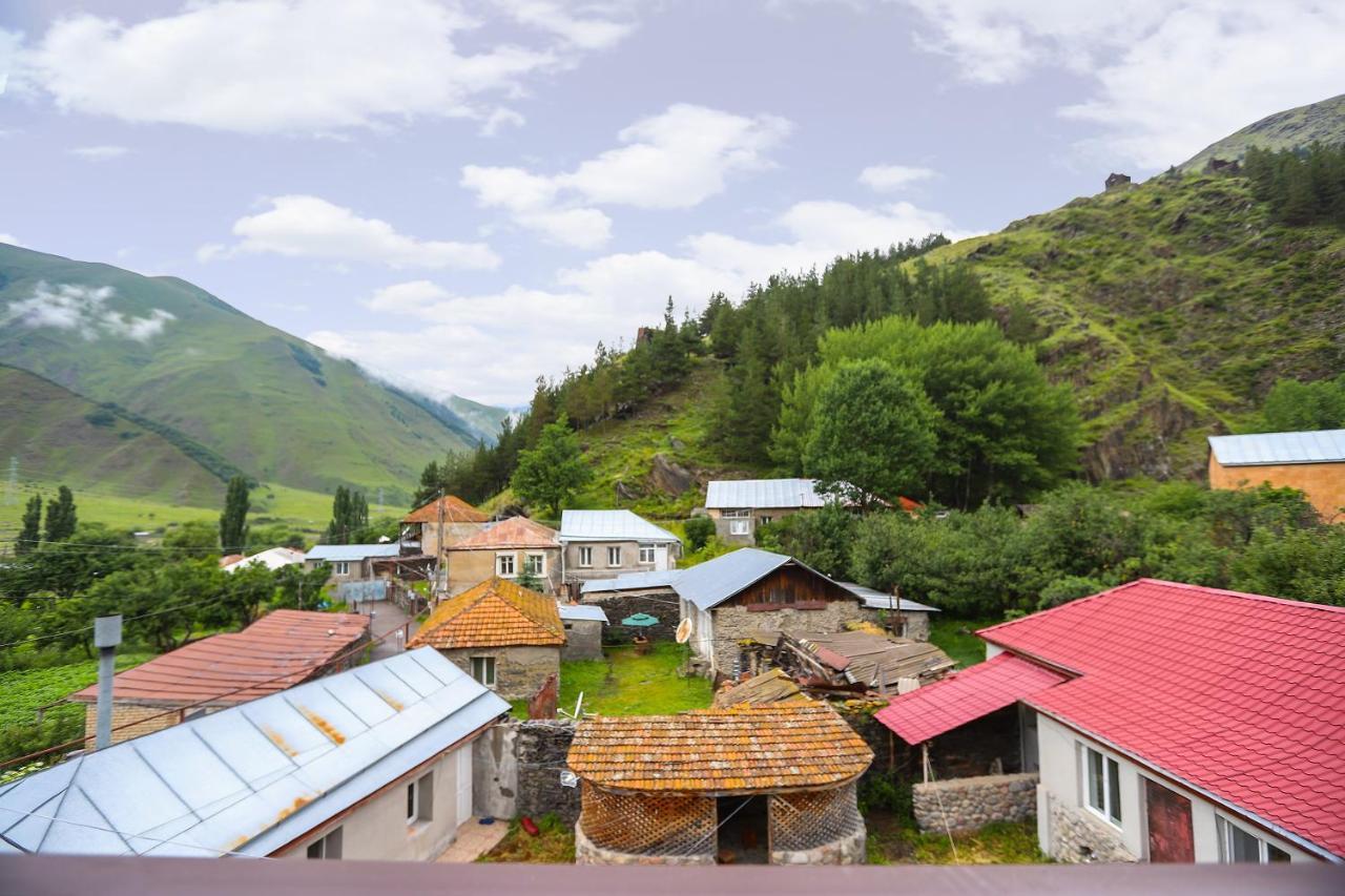 Sno Inn Kazbegi Esterno foto