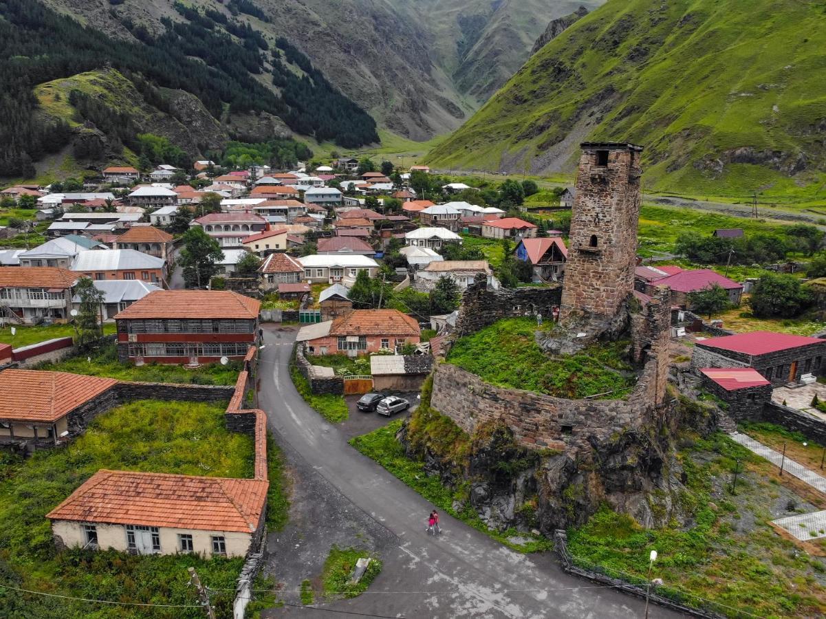 Sno Inn Kazbegi Esterno foto