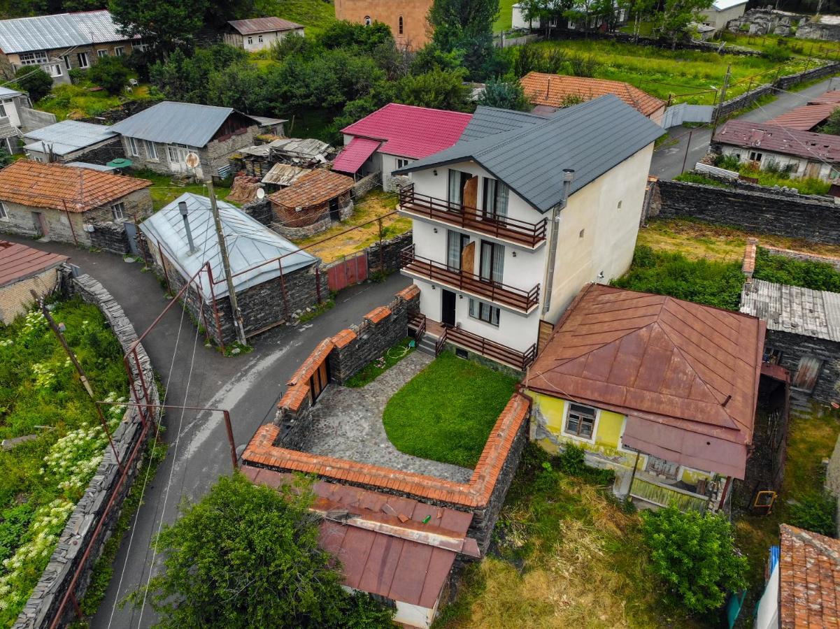 Sno Inn Kazbegi Esterno foto
