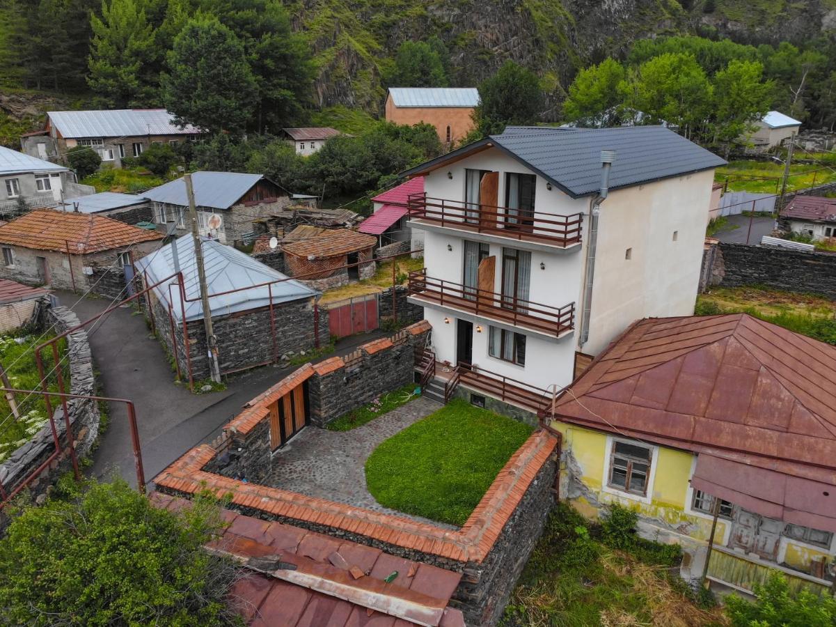Sno Inn Kazbegi Esterno foto