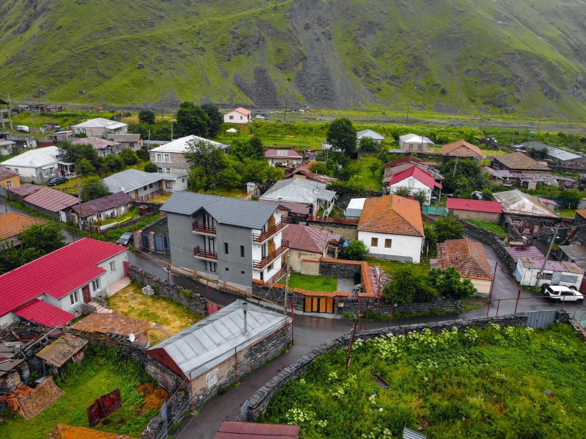 Sno Inn Kazbegi Esterno foto