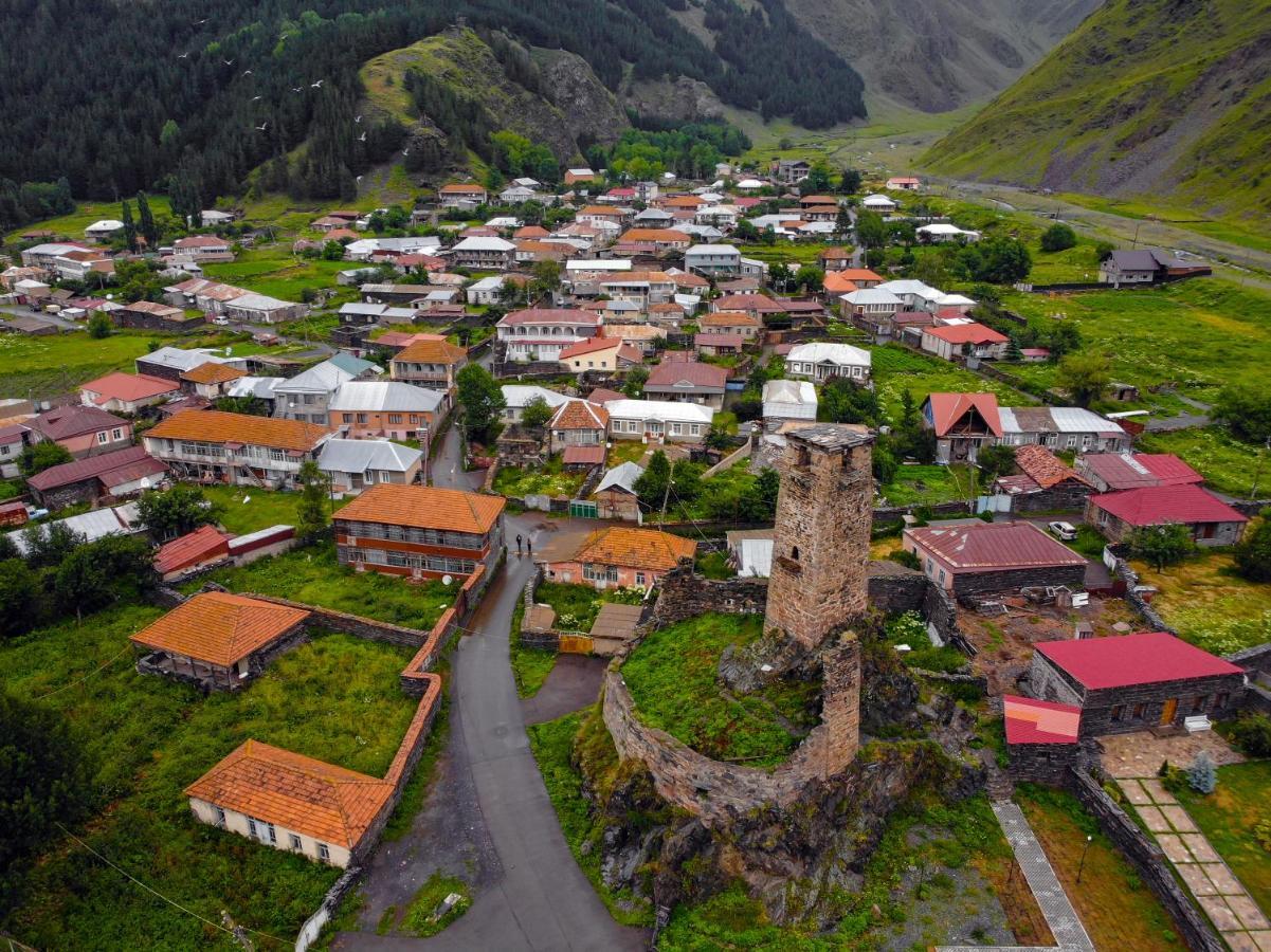Sno Inn Kazbegi Esterno foto